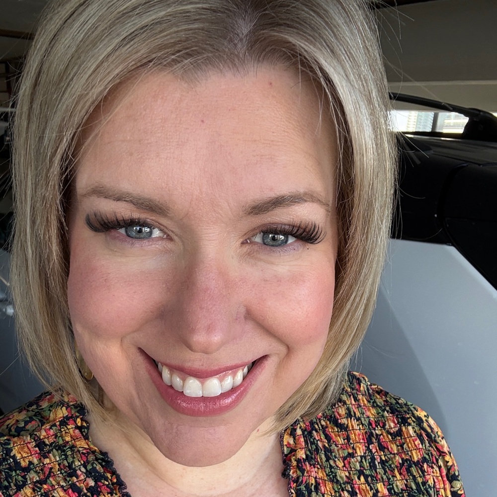 Meet your Posher, Lauren